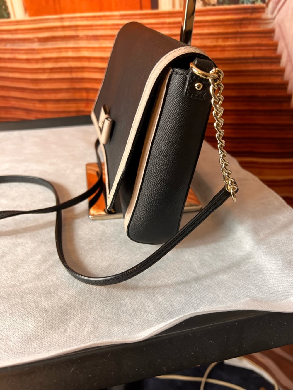 Kate Spade New York HAZEL COURT ALEK CROSSBODY, excellent condition - Picture 7 of 16
